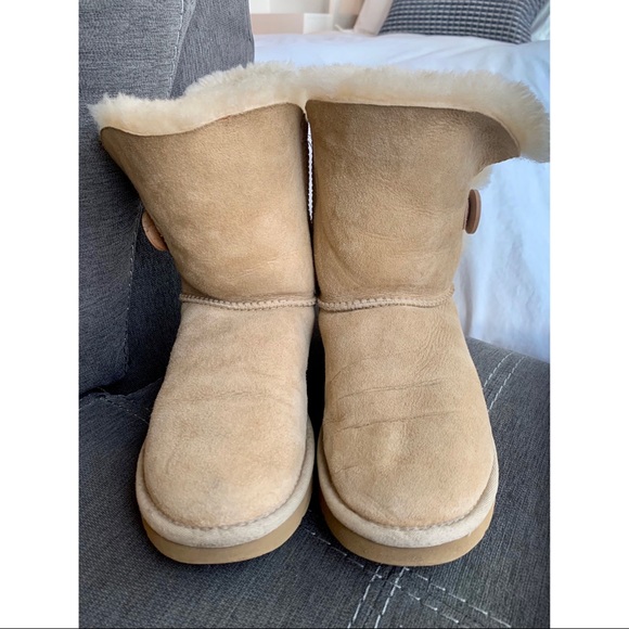 SOLD — UGG Bailey Button Boot - Picture 3 of 7